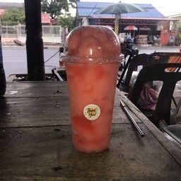 สตอเบอรี่นมสดปั่น
