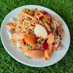 ยำมาม่า