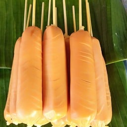 ไส้กรอกไก่รมควันหนังกรอบ