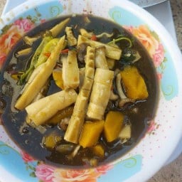 ส้มตำยกซด