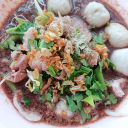 ก๋วยเตี๋ยวหมูน้ำตก