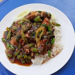 นิหนุ่ม อาหารตามสั่ง