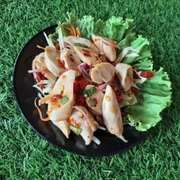 ยำลูกชิ้นปลา