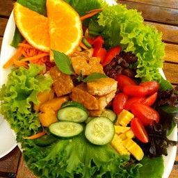 สลัดเทมเป้ทอด