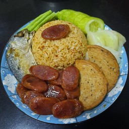 ข้าวคลุกน้ำพริกคุณโบว์