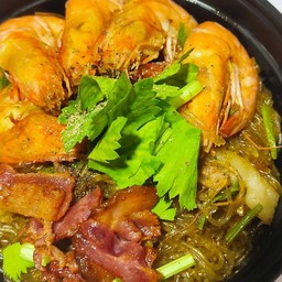 พรกนก กุ้งอบเกลือ