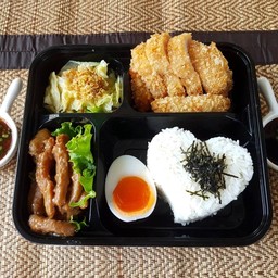 ข้าวเบนโตะ ชุดหมู หมูทอดเกร็ดขนมปัง, หมูอบซอส ไข่ยางมะตูม และกะหล่ำปลีน้ำมันหอย เทริยากิ และจิ้มแจ่ว