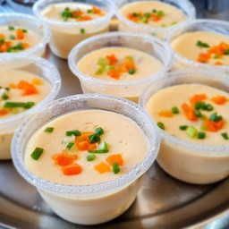 ข้าวแกงแม่น้อย