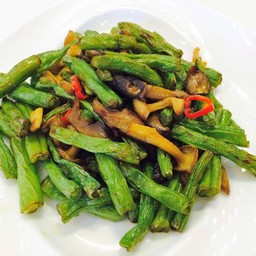 ผัดถั่วแขก เจ