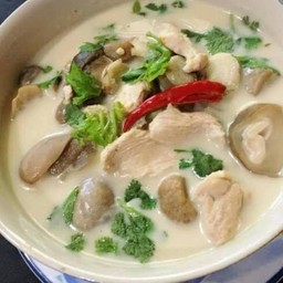 ต้มข่าไก่