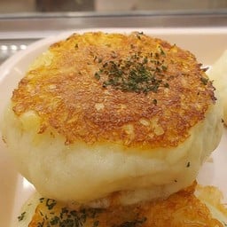 พิโรซิกิไส้หมูสับเฟ็ดหอม