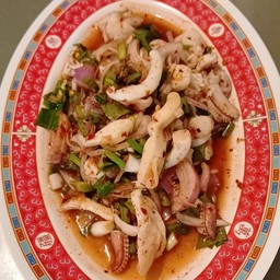 ลาบปลาหมึก