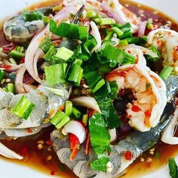 ยำกุ้งทูโทน