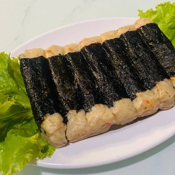 ลูกชิ้นกุ้งห่อสาหร่าย (200 g)