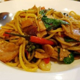 สปาเก็ตตี้ขี้เมาหมู