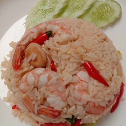 ข้าวผัดต้มยำทะเล