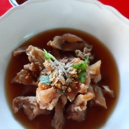 ก๋วยเตี๋ยวโคราชเอ็นหมูตุ๋น