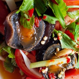 ยำไข่เหยี่ยวม้า