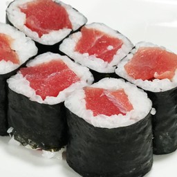 ข้าวห่อสาหร่ายไส้ทูน่า