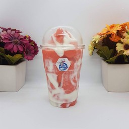 สตรอว์เบอร์รี่โยเกิร์ตสมูทตี้