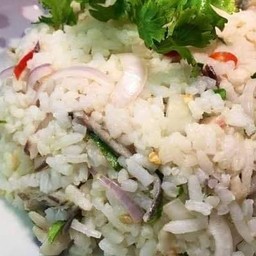 ข้าวคลุกทรงเครื่อง