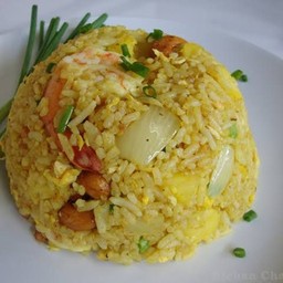 ข้าวผัดสับปะรด