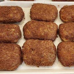 คะริคะริไส้เคอรี่หมู