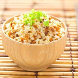 ข้าวผัดเนยกระเทียม