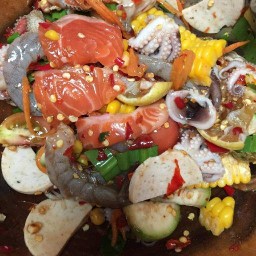 อีน้ำ ตำแซ่บปากบาน