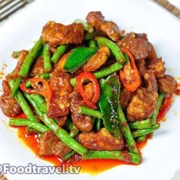 ข้าวราดพริกแกงหมู