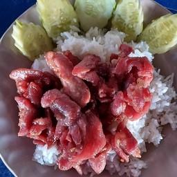 ข้าวหมูทอดกระเทียม