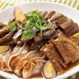 D8 พะโล้รวม 卤水拼盘