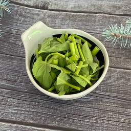 ผักลวก ( สามารถสั่งแยกได้ บุ้งลวก , งอกลวก , รวม  โปรดระบุ )