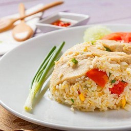 ข้าวผัดน้ำพริกกุ้งสด