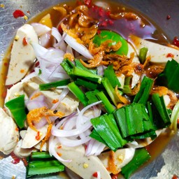 ยำหมูยอ