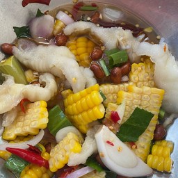 ยำข้าวโพดเล็บมือนาง