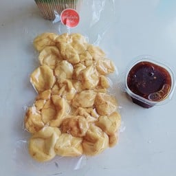 ลูกชิ้นหมูสีทอง(ทอดทานเอง)