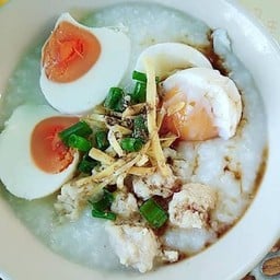 ร้านโจ๊กเมืองทอง ก๋วยจั๊บ กระเพาะปลา