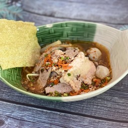 ก๋วยเตี๋ยวตัมยำหมูมะนาว