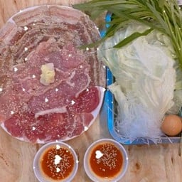 ร้าน มาร์ตินหมูกระทะ(หมูกระทะแม่ม่วย)