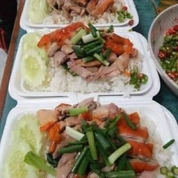 ข้าวหน้าเป็ดบังเส็น ชวนชิม