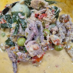 แกงเขียวหวานเนื้อ