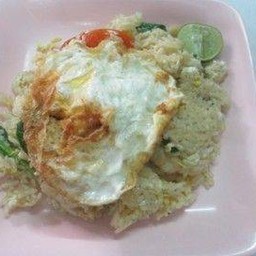ข้าวผัดหมูเพิ่มไข่ดาว fried rice with pork+fried egg