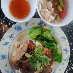 น้องกะเพรา ก๋วยเตี๋ยวเรือ