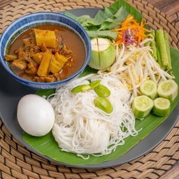 ชุดขนมจีนแกงไตปลา