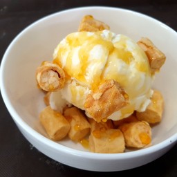 ไอศกรีมโคล่อนคาราเมล