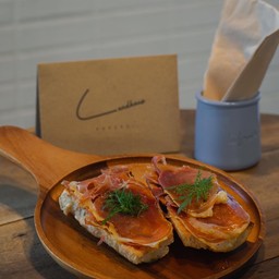 Open Ham Serrano