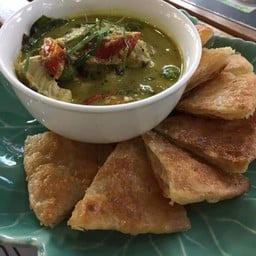 โรตี แกงเขียวหวาน หมู ไ่ก่