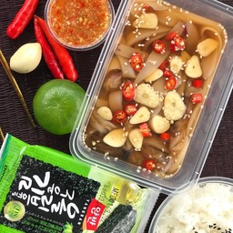 (ชุดใหญ่) ปลาหมึกดองซีอิ๊วเกาหลี X สาหร่ายเกาหลี X ข้าว X น้ำจิ้มซีฟู้ด