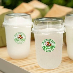 อิ่มเอม มะพร้าวปั่นนมสด